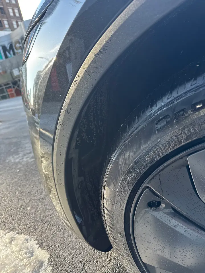 Clean wheel and tire